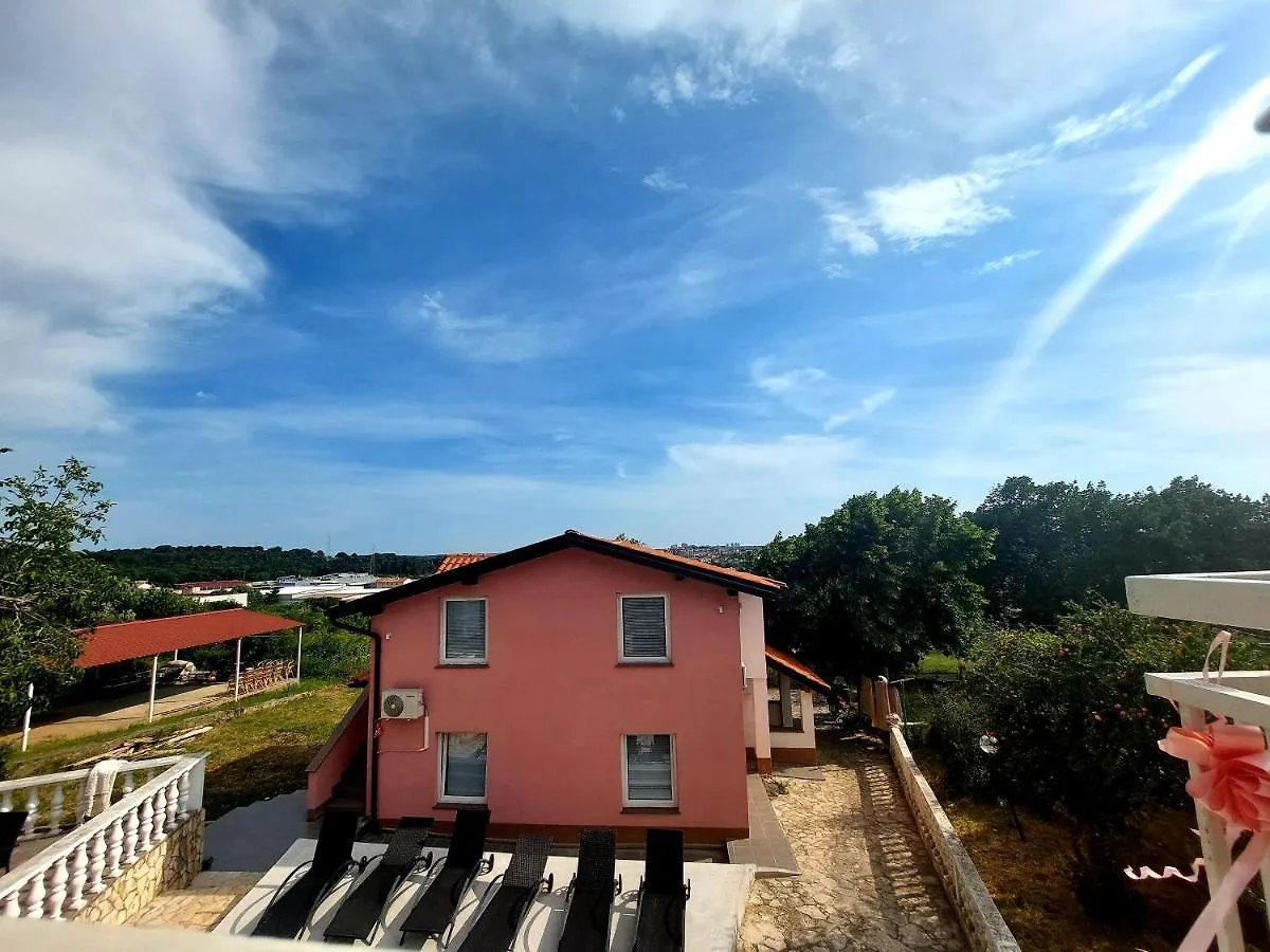 Vila Nejra1 Sa Bazenom Apartment Pula