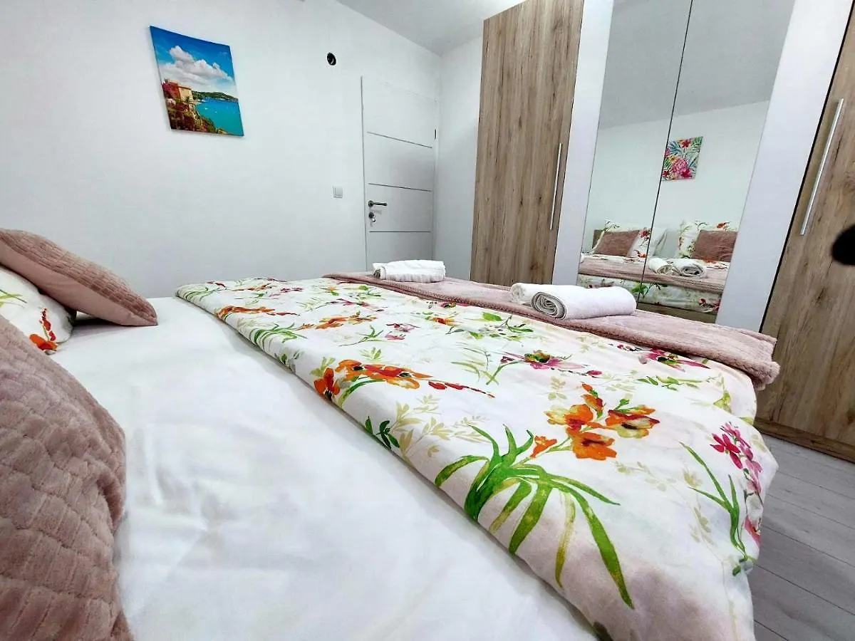 Vila Nejra1 Sa Bazenom Apartment Pula 0*,  Croatia