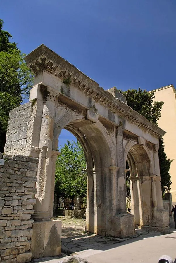 Vila Nejra1 Sa Bazenom Apartment Pula