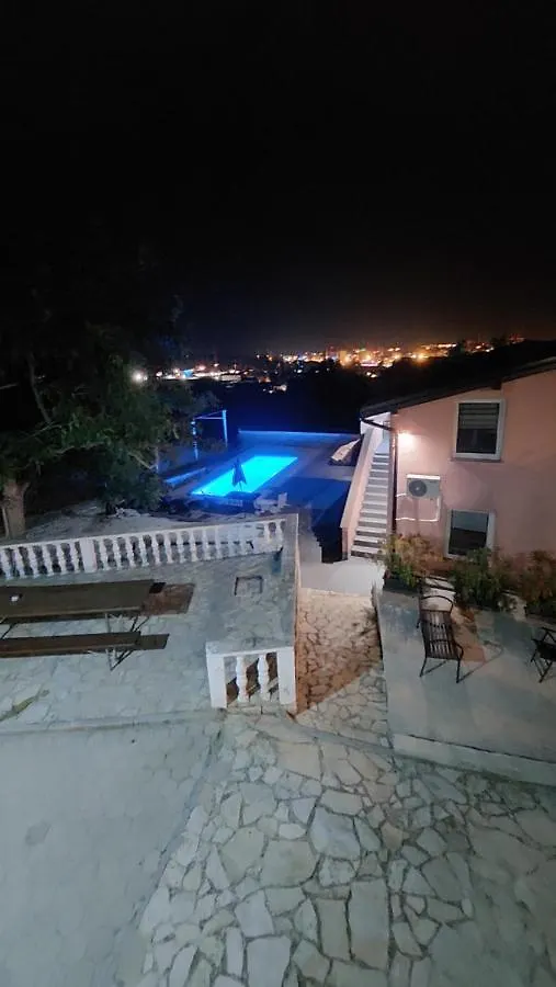 Vila Nejra1 Sa Bazenom Apartment Pula
