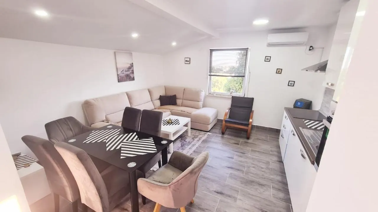 Vila Nejra1 Sa Bazenom Apartment Pula 0*,