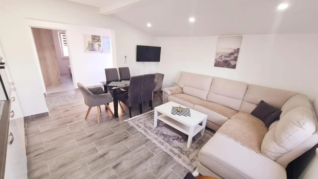 Vila Nejra1 Sa Bazenom Apartment Pula 0*,  Croatia